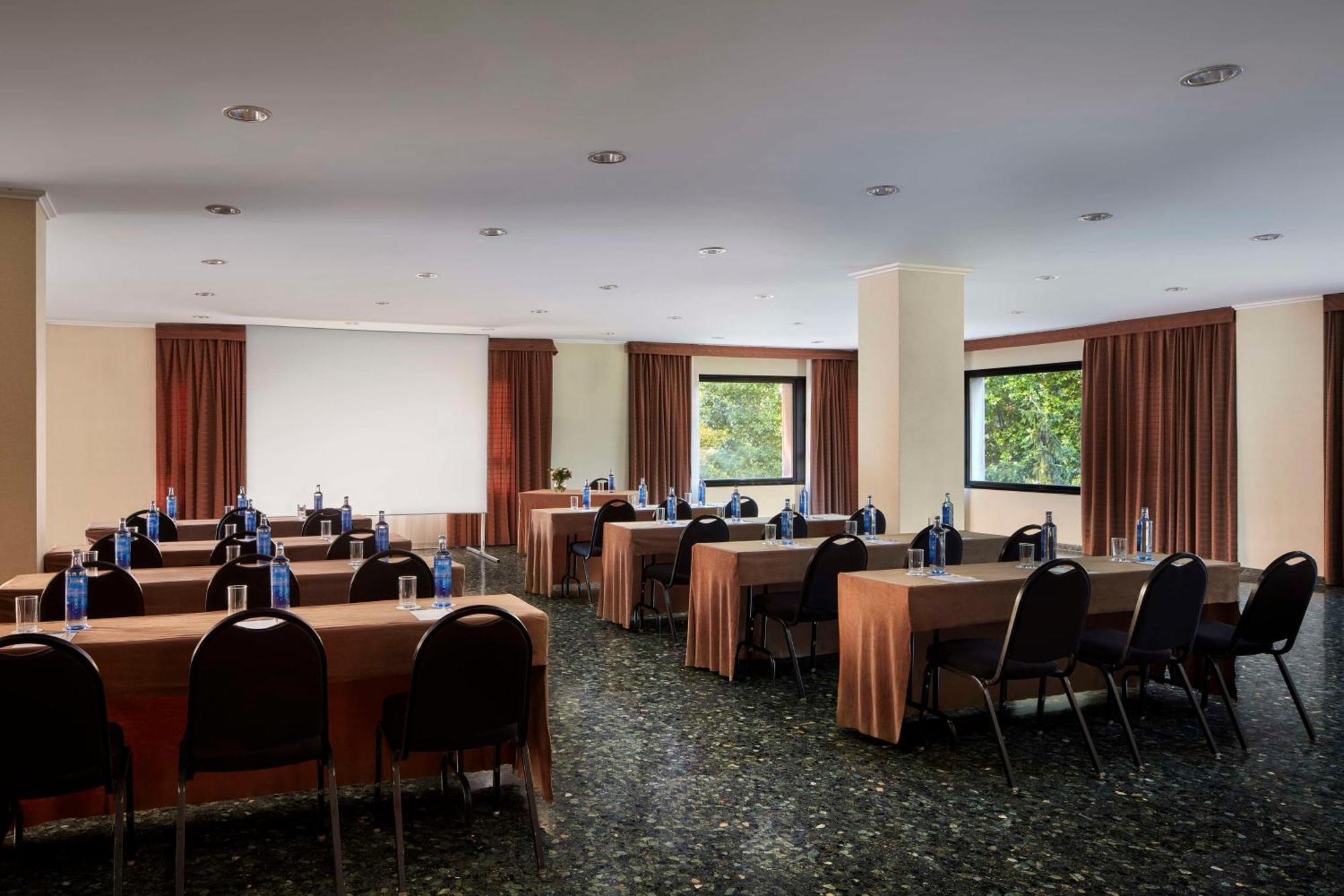 Nh Ciudad De Cuenca Hotel Cuenca  Eksteriør billede