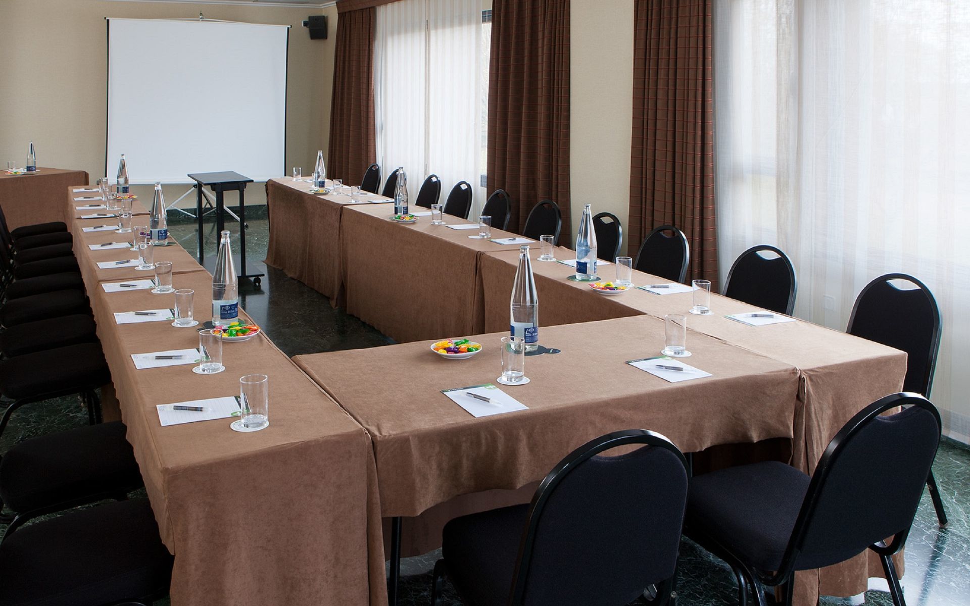 Nh Ciudad De Cuenca Hotel Cuenca  Eksteriør billede