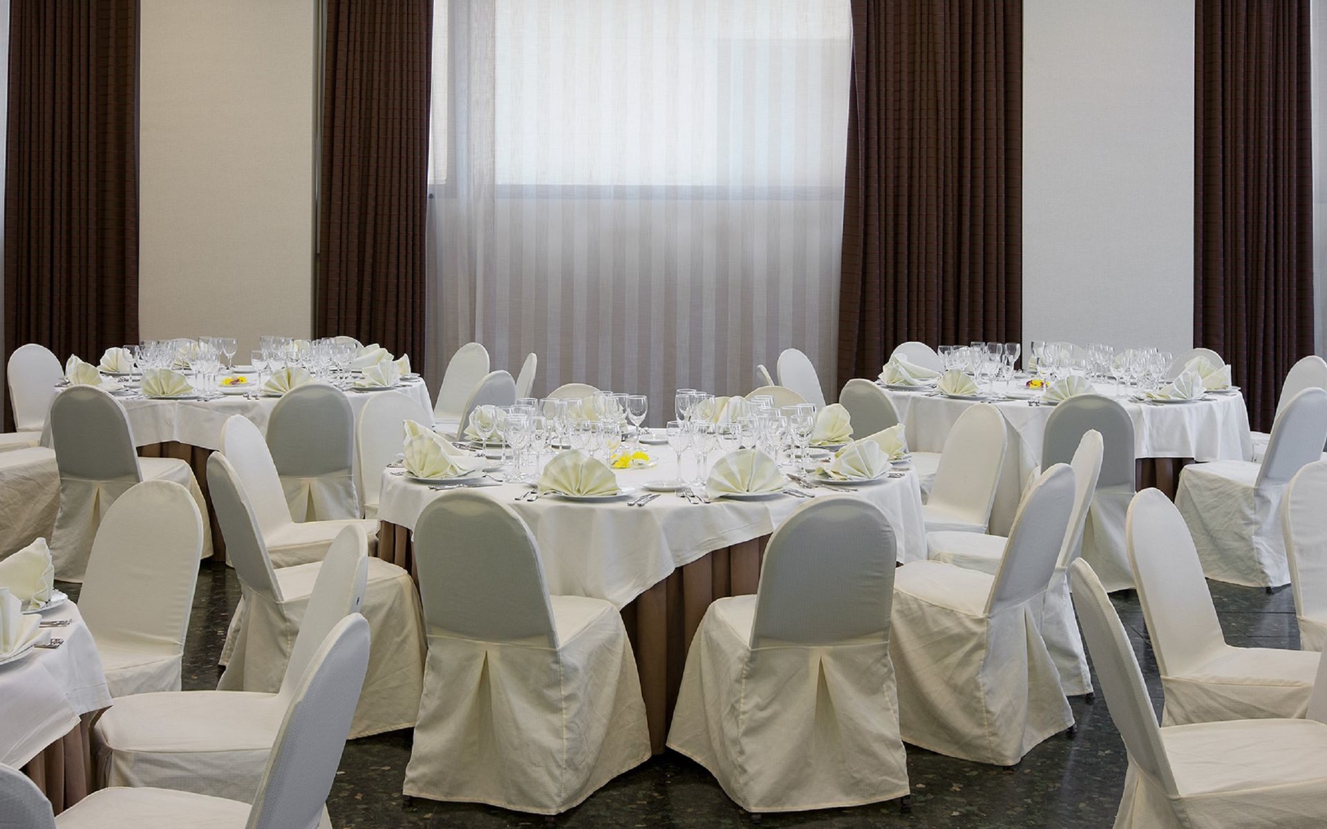 Nh Ciudad De Cuenca Hotel Cuenca  Eksteriør billede
